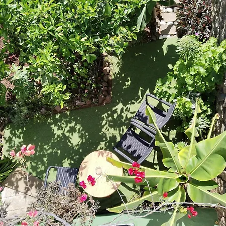 Casita Con Jardin 가라치코
